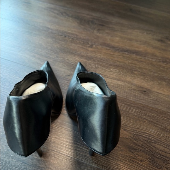 Balenciaga Black Pointed Toe Leather Ankle Pumps - Picture 4 of 6